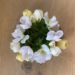 Wreath for candles - crocus