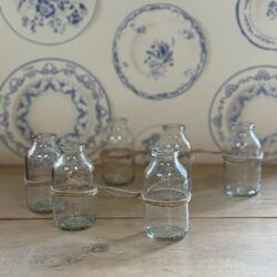 6 bottles vase