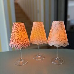 3 red Japanese paper lampshades - Red and Gold