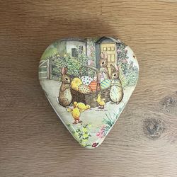 Coeur de Pâques Beatrix Potter Dessin 6 - H 12 cm