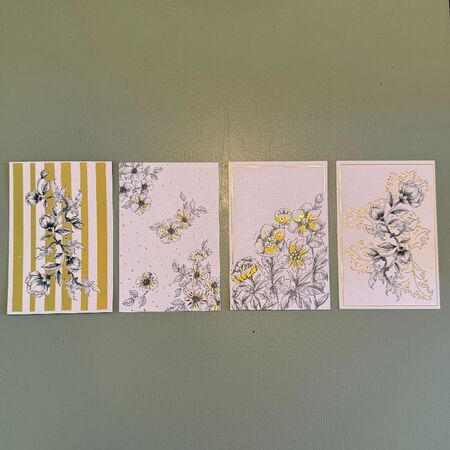 Set of 4 postcards - 10 x 15 cm