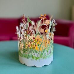 Centre de table Fleurs en papier - Rouge et Jaune