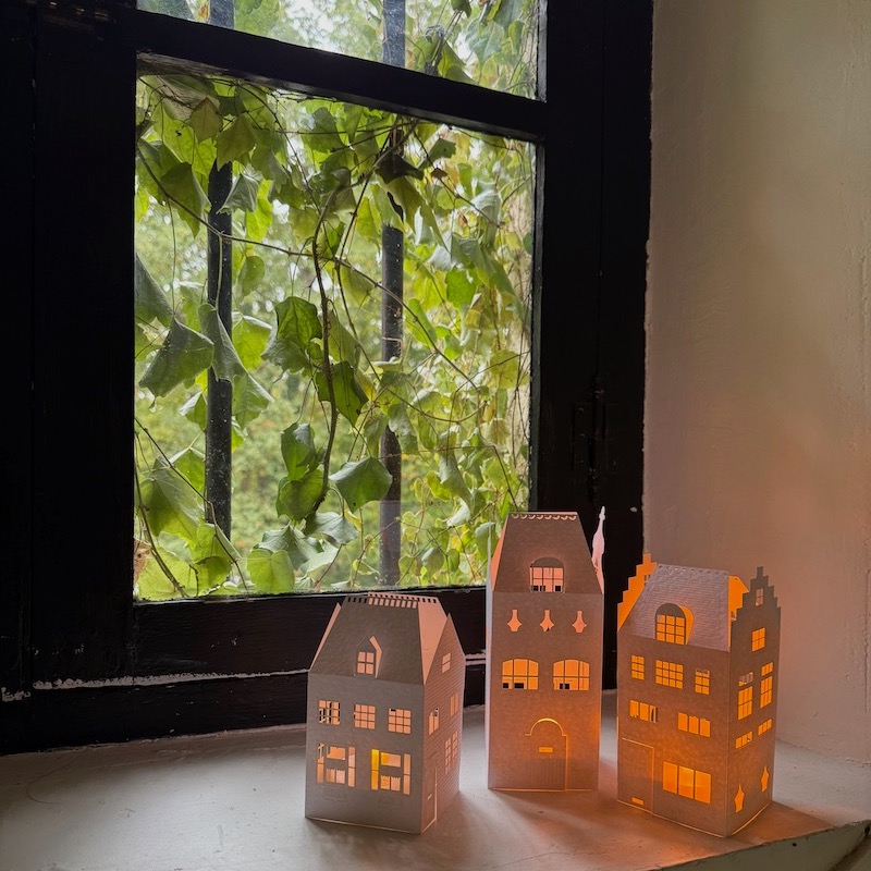 3 maisons en papier, design hollandais
