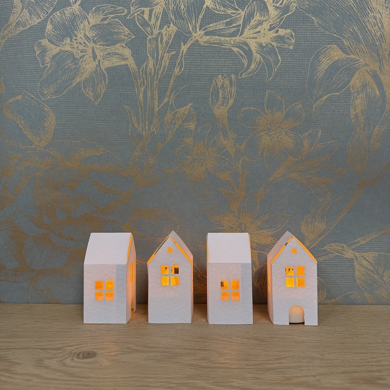 4 petites maisons photophores - décor de Noël