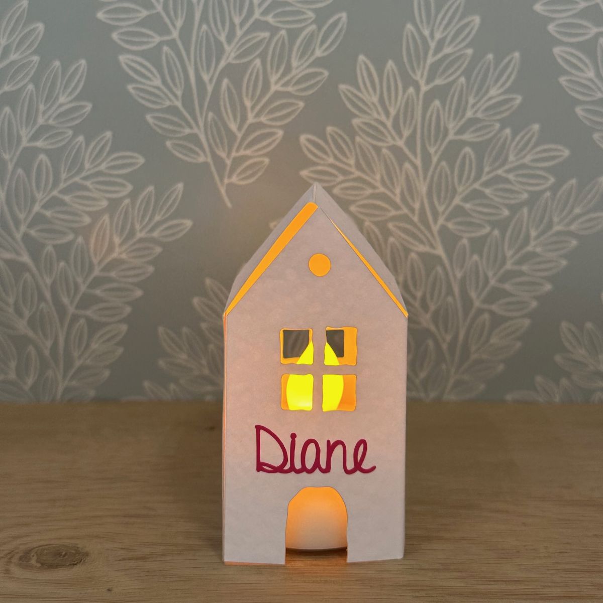 maison cadeau avec un prénom