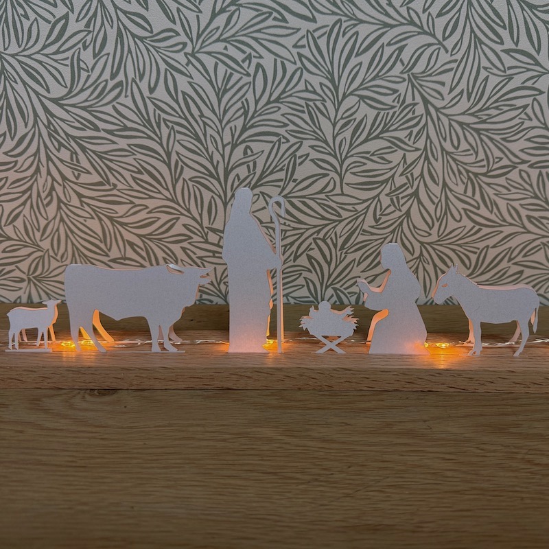 crèche artisanale lumineuse