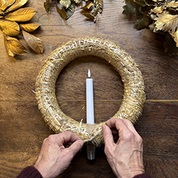 créer soi-même une couronne de feuilles dorées