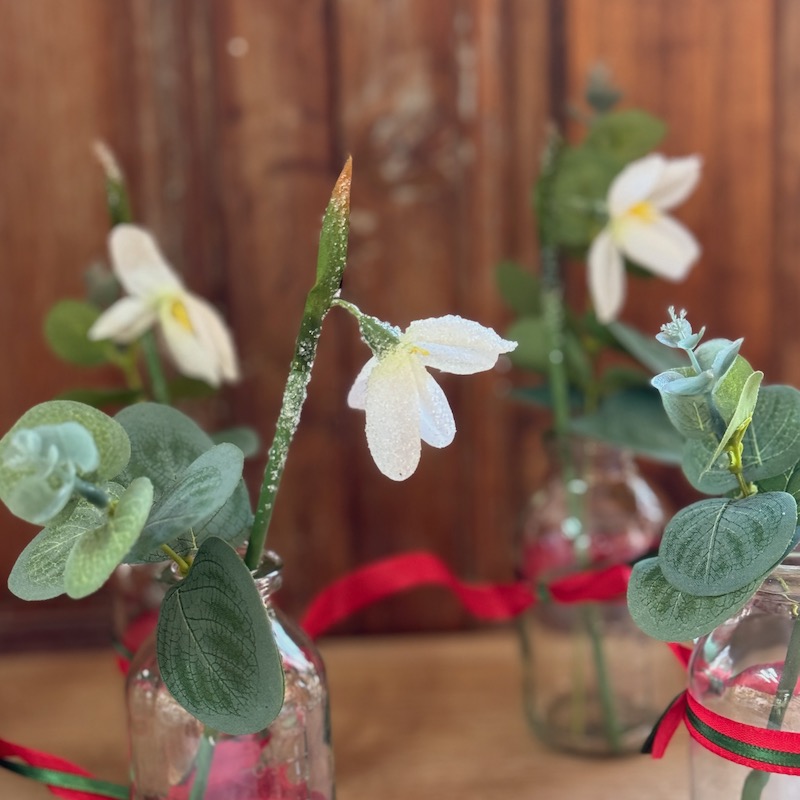 Faux bouquet de perce-neige comme décoration de Noël