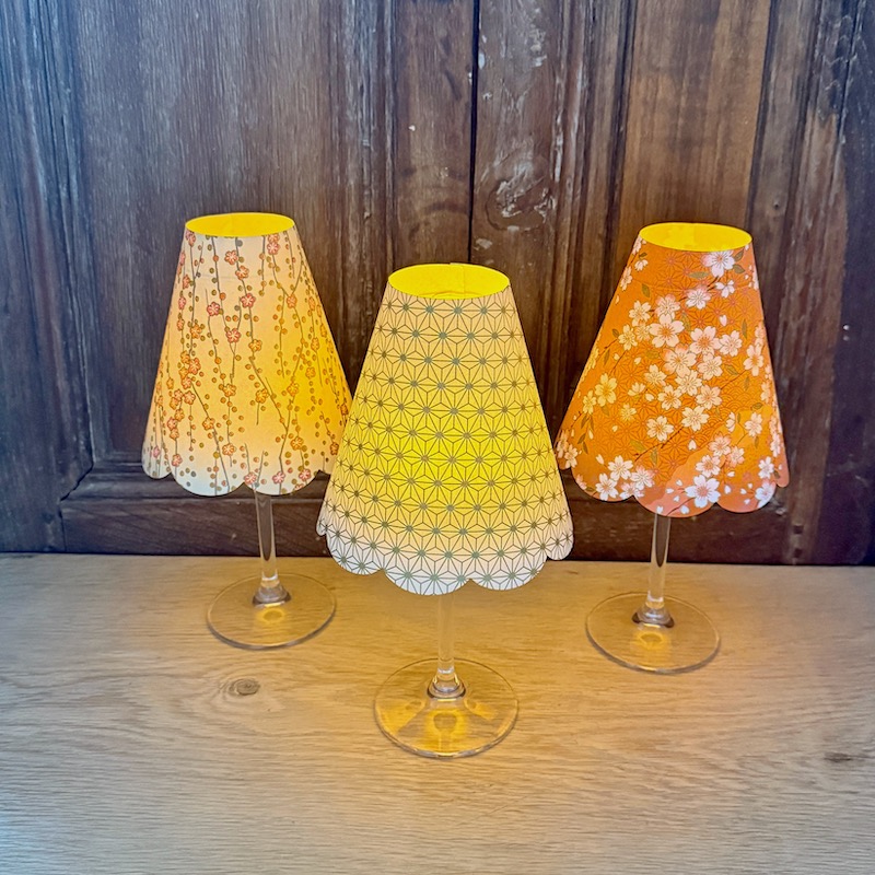 petites lampes japonaises à piles, décor corail et ivoire