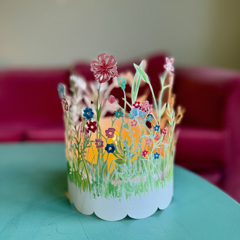 photophore en papier fleurs peintes à la main à éclairer d'une bougie led