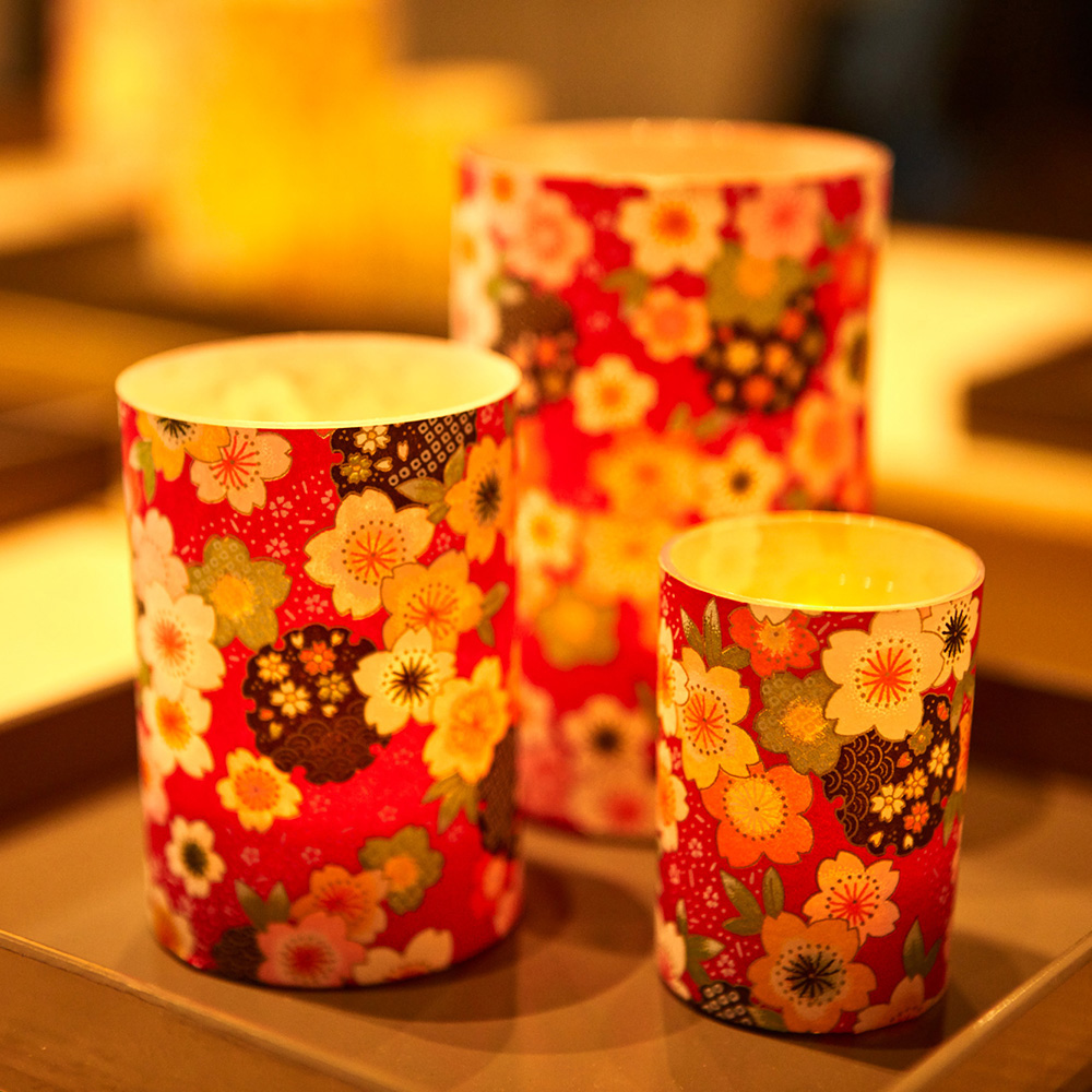 3 photophores Led recouverts de fleurs japonaises rouges