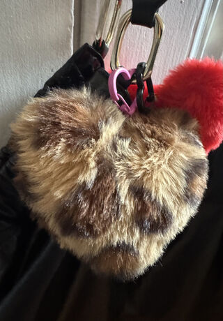 BIJOU DE SAC NOIR - ROSE P