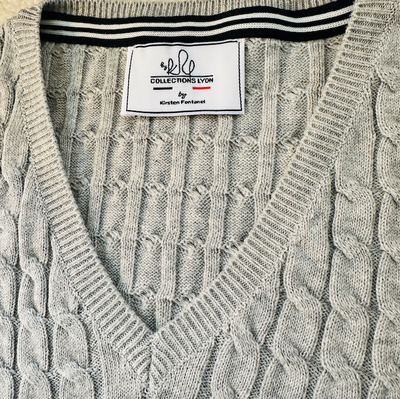 Pullover col V gris-clair
