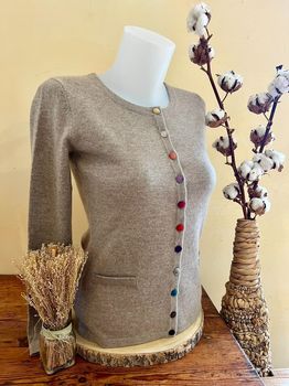 Gilet cachemire boutons velours taupe