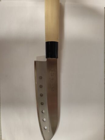Couteau Japonais Santoku avec Trous Sekiryu SR110 16.5cm