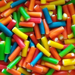 DULCEPLUS Mini cables assortis LISSES en sac de 1 kg