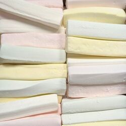 Auzier Chabernac Carton de 100 lanières guimauve fantaisie