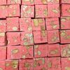 Carton de 2 kg de Gros cubes de nougats tendres goût FRAMBOISE