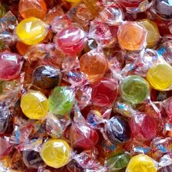 Pictolin Cristal Petits Bonbons Durs Aux Gouts Fruites Et Cola En Sachet De 1 Kg Pictolin Cristal Petits Bonbons Durs Aux Gouts Fruites Et Cola En Sachet De 1 Kg
