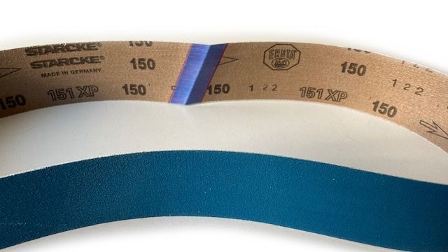 QUARKZMAN 50 mm x 1829 mm Bandes abrasives en oxyde d'aluminium QUARKZMAN 50 mm x 1829 mm Bandes abrasives en oxyde d'aluminium
