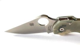 Spyderco Para 3 camo pocket knife C223GPCMO