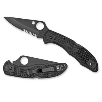 Spyderco Delica 4 pocket knife with black coating and sabre profile