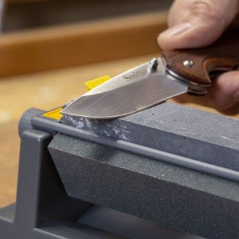 Smith's manual sharpening system