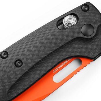 Benchmade Taggedout carbon folding knife
