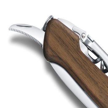 0.9701.63 Victorinox Wine Master sommelier in walnut