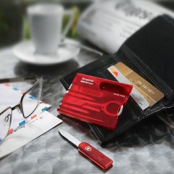 0.7100.T Swisscard Victorinox rubis