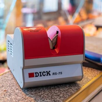 9 8210 3483 Capot Dick RS-75