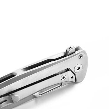 Couteau pliant Lionsteel "EMMET" Titanium gris