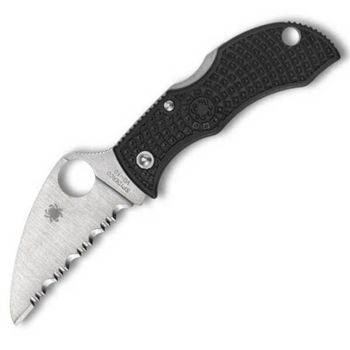 Spyderco Manbug Wharncliffe serrated pocket knife