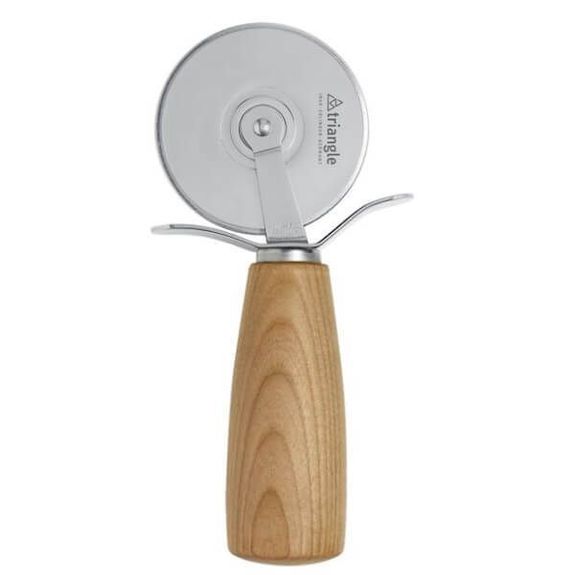 84075 Cherry wood triangle pizza wheel