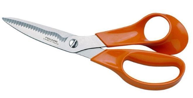 Fiskars Classic Kitchen Scissors 1075051