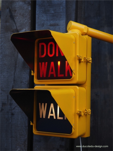 New York feu dont walk americain vintage USA jaune d New York feu dont walk americain vintage USA jaune d