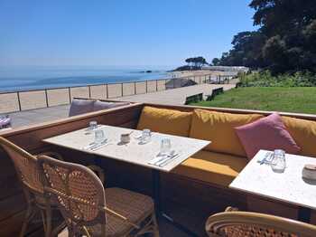 Coussins d'assise et de dossier pour agencement terrasse