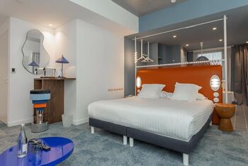 Banquettes restaurant et accueil sur mesure et têtes de lit