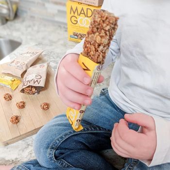 6 BARRES au chocolat et banane BIO vegan sans allergènes MadeGood : 144 grammes