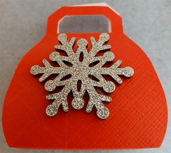 Panier rouge flocon + 8 mini figurines de Noël en chocolat ALTERNATIVE au lait (sans lait) BIO vegan sans allergènes Exquidia : 36g