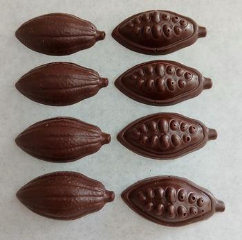 Coffret Arbre + 8 cabosses en chocolat NOIR 60% BIO sans allergènes Exquidia : 54g