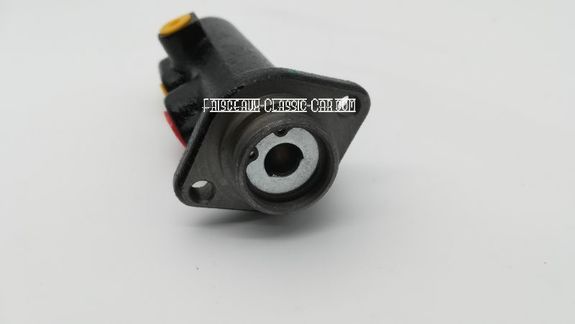 Maître-cylindre de Renault 8 1970