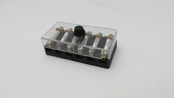 Boîtier transparent à 6 fusibles