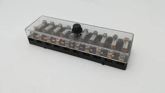 Boîtier transparent à 10 fusibles