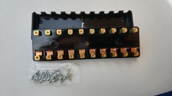 Boîtier noir à 10 fusibles