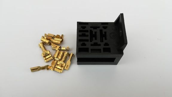 Boîtier porte relais