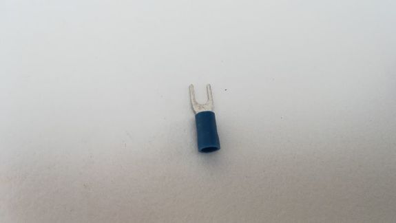 Cosse à fourche isolée 3² M4