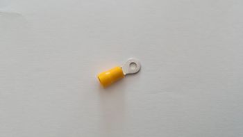 Cosse à oeillet isolée 4,3
