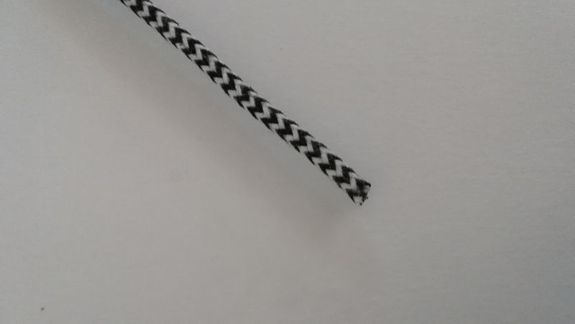 Fil coton tressé blanc chevron noir 1²