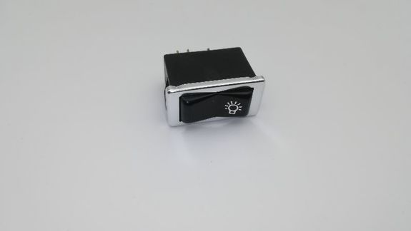 Interrupteur éclairage tableau de bord